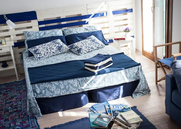 Hobo Bed & Breakfast 4*